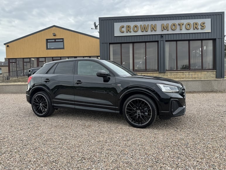 AUDI Q2