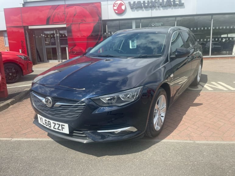 VAUXHALL INSIGNIA