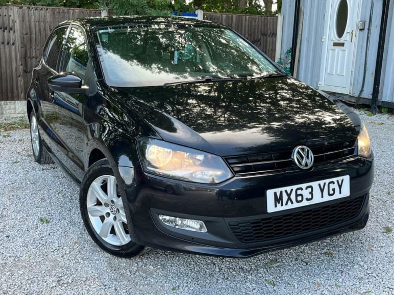 VOLKSWAGEN POLO