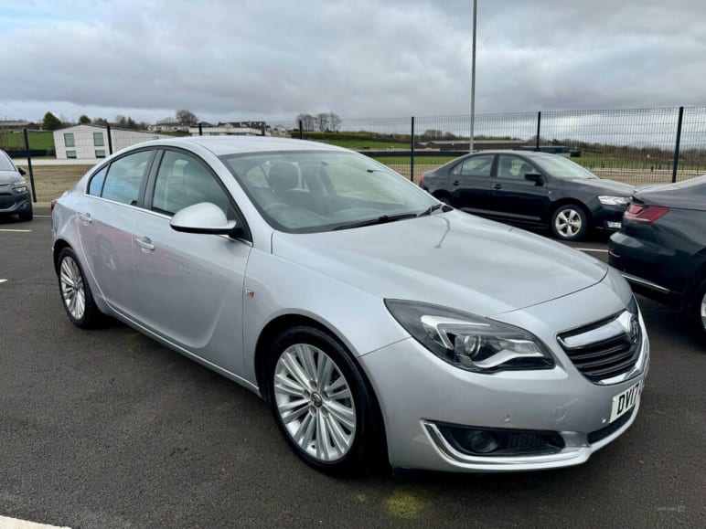 VAUXHALL INSIGNIA