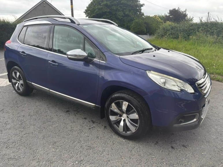 PEUGEOT 2008