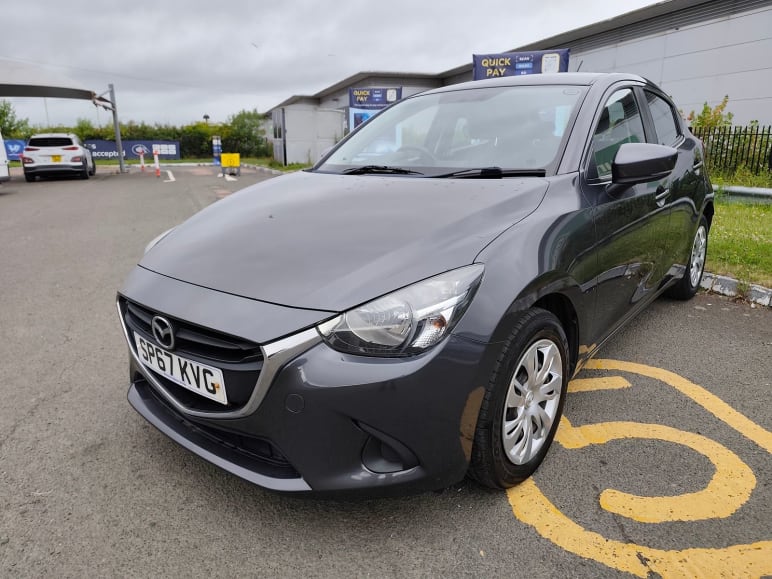 MAZDA 2