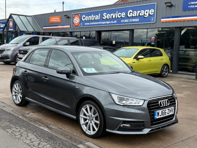 AUDI A1