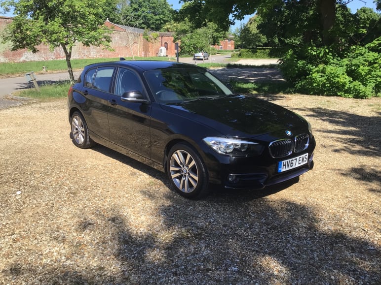 BMW 1 SERIES