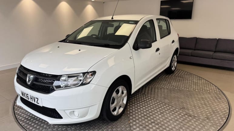 DACIA SANDERO