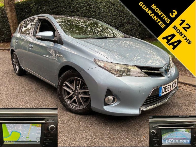 TOYOTA AURIS