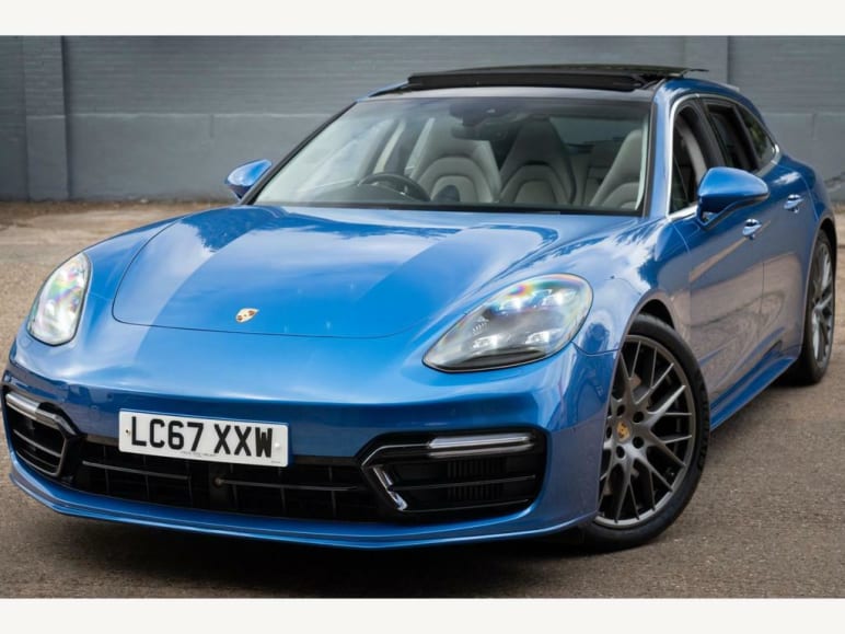 PORSCHE PANAMERA