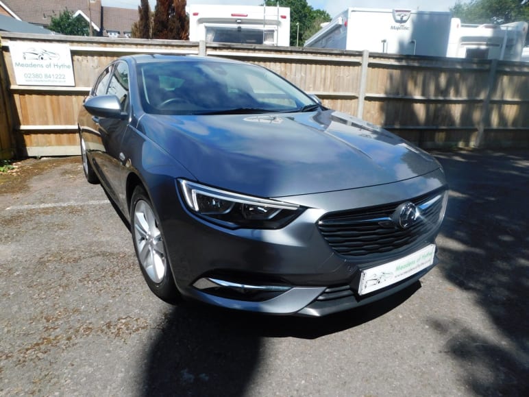 VAUXHALL INSIGNIA