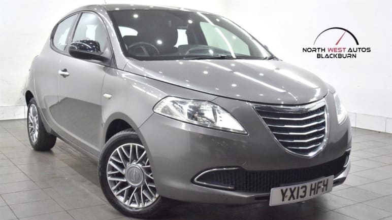 CHRYSLER YPSILON