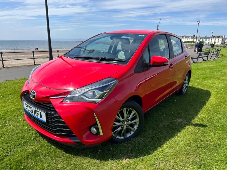 TOYOTA YARIS