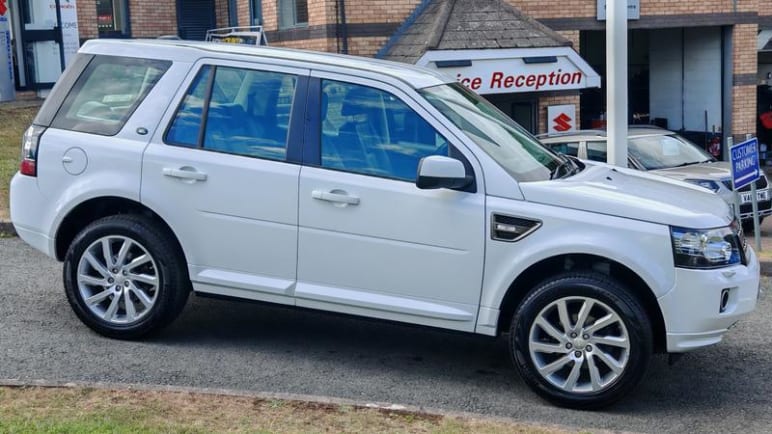 2.2 SD4 SE Tech 5dr Auto
