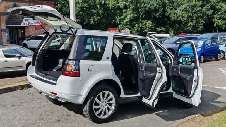 2.2 SD4 SE Tech 5dr Auto