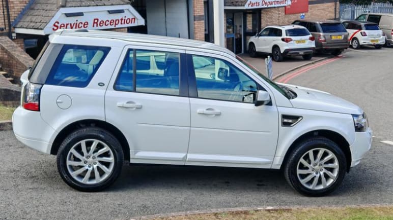 2.2 SD4 SE Tech 5dr Auto