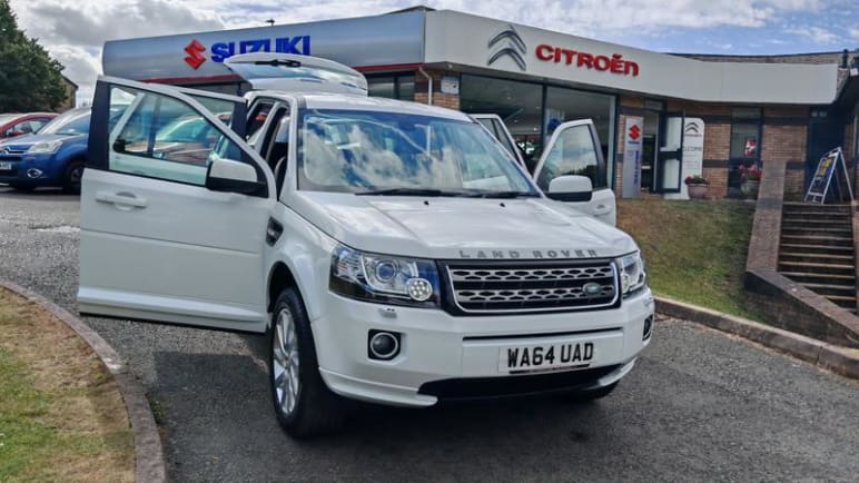 2.2 SD4 SE Tech 5dr Auto