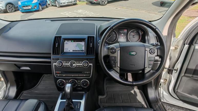 2.2 SD4 SE Tech 5dr Auto