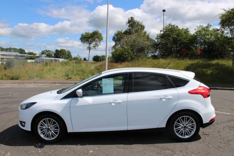 FORD FOCUS