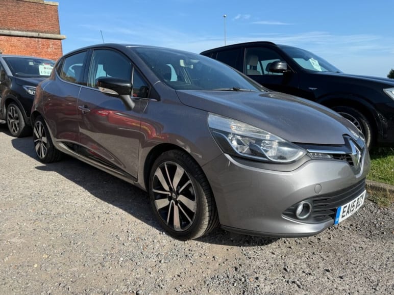 RENAULT CLIO
