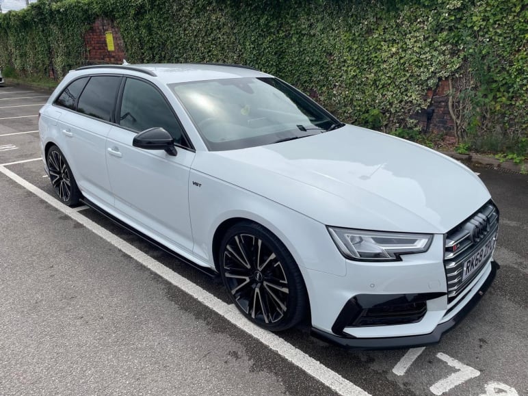 AUDI A4