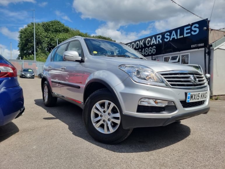 SSANGYONG REXTON W