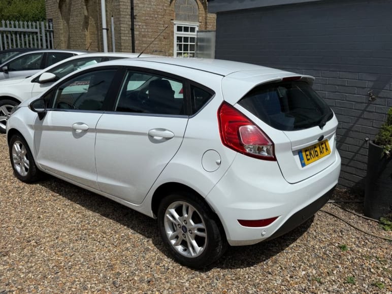 FORD FIESTA
