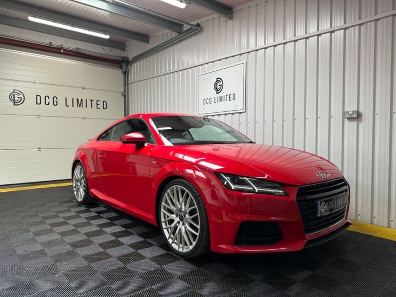 AUDI TT