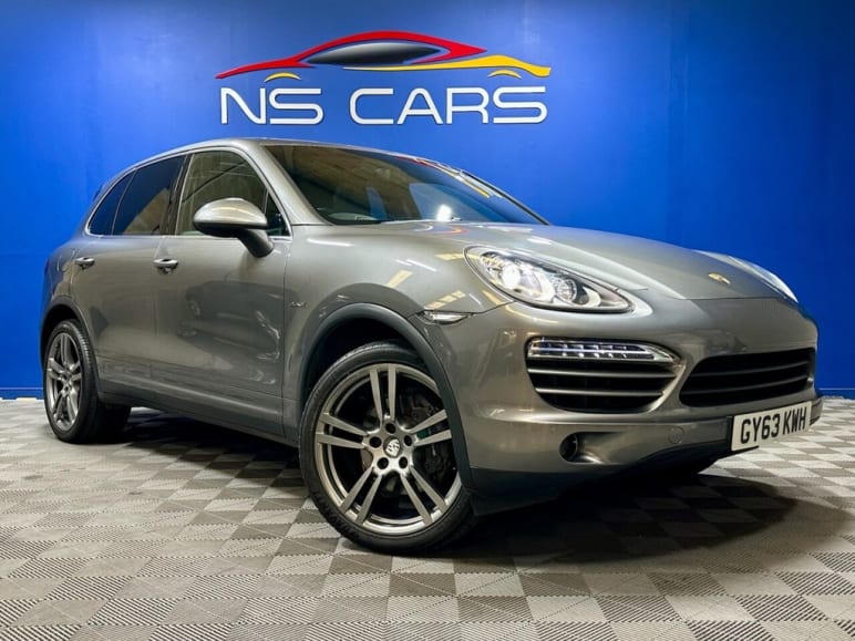 PORSCHE CAYENNE