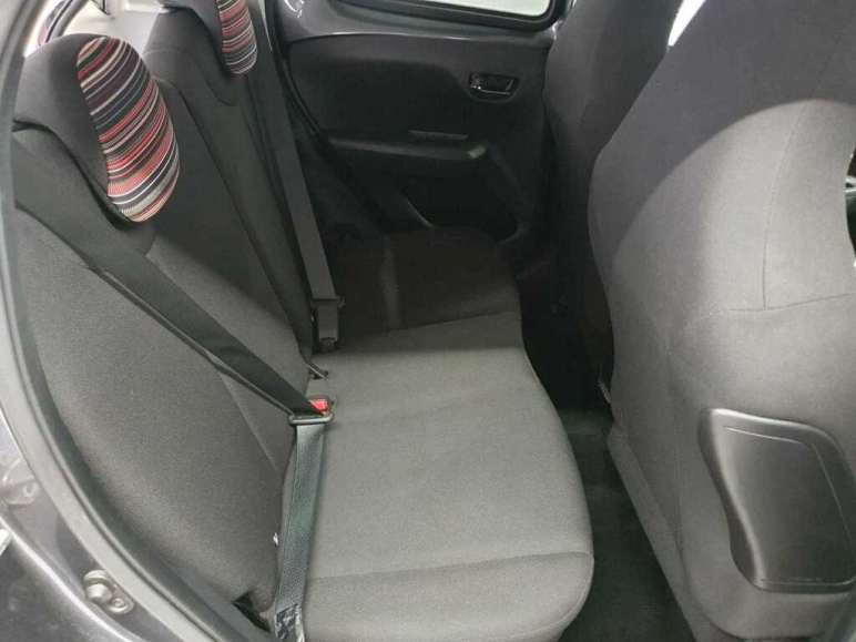 1.0 VTi Shine Hatchback 5dr