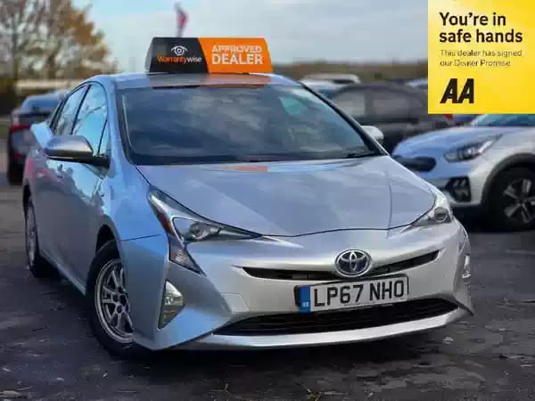 TOYOTA PRIUS