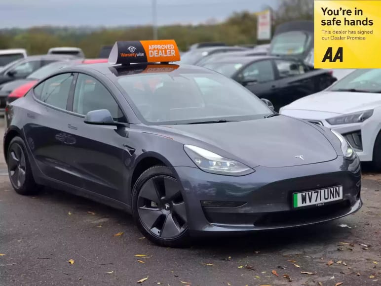 TESLA MODEL 3