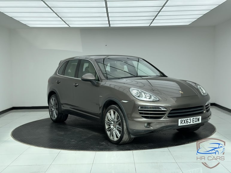 PORSCHE CAYENNE
