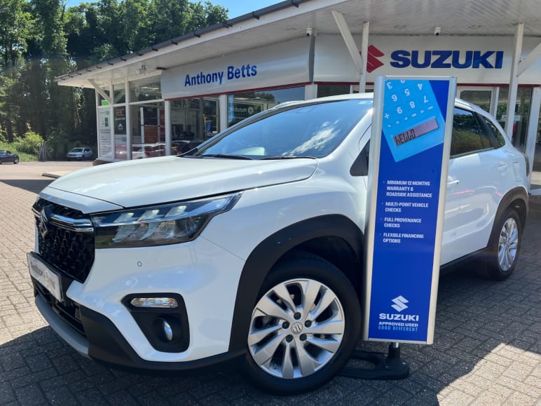 SUZUKI S-CROSS