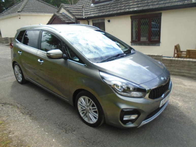 Kia Carens