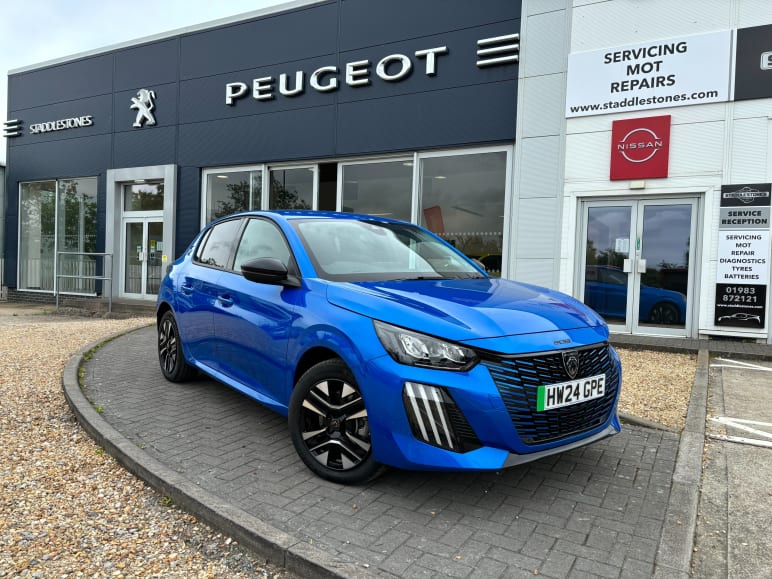 PEUGEOT 208