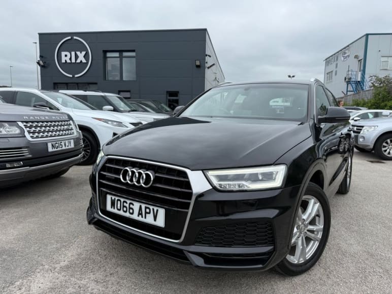 AUDI Q3