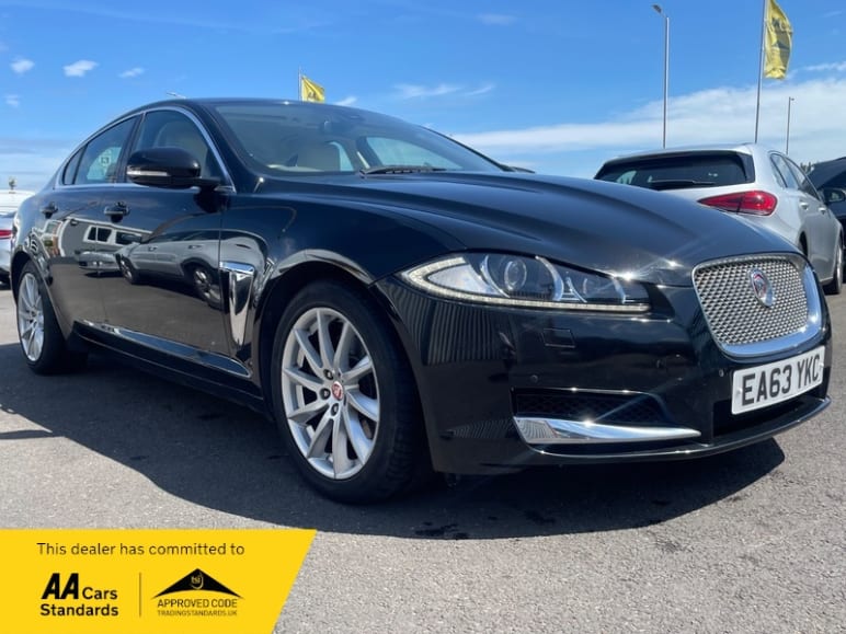 JAGUAR XF