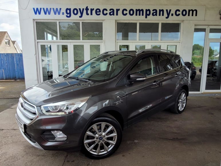 FORD KUGA