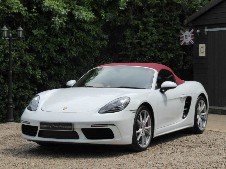 PORSCHE BOXSTER