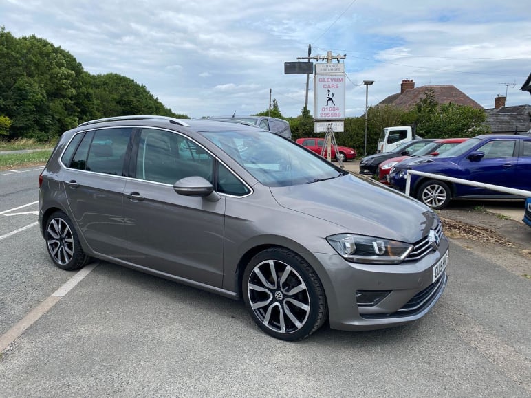 Volkswagen Golf Sv