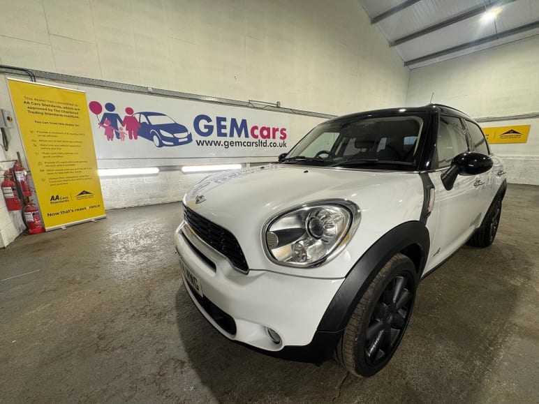 MINI COUNTRYMAN