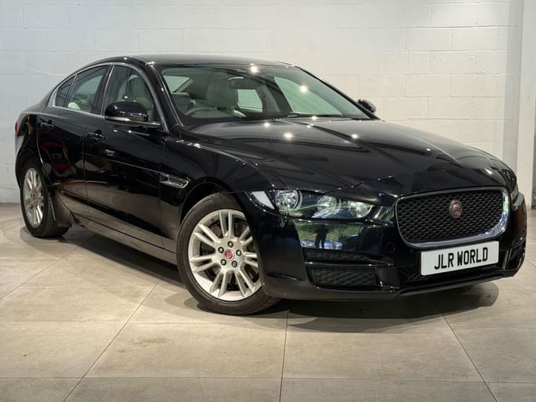 JAGUAR XE