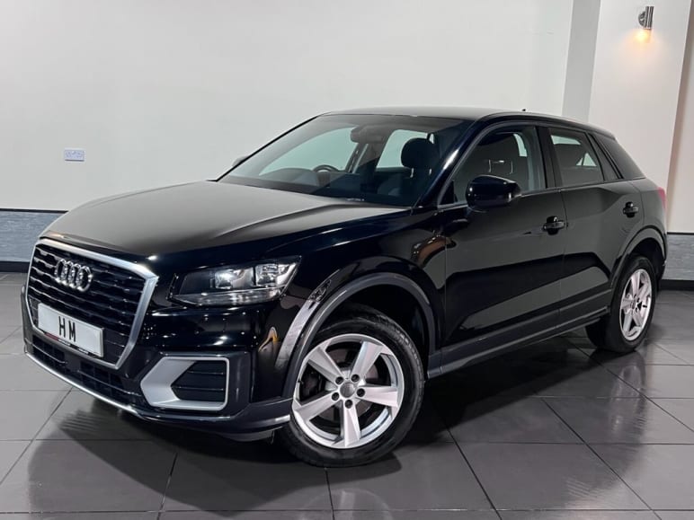AUDI Q2