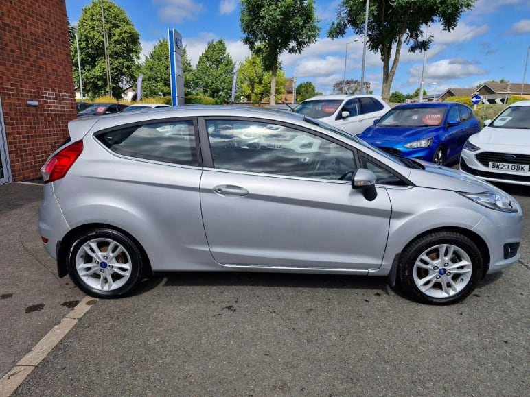 FORD FIESTA
