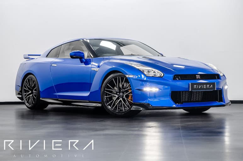 Nissan GT-R