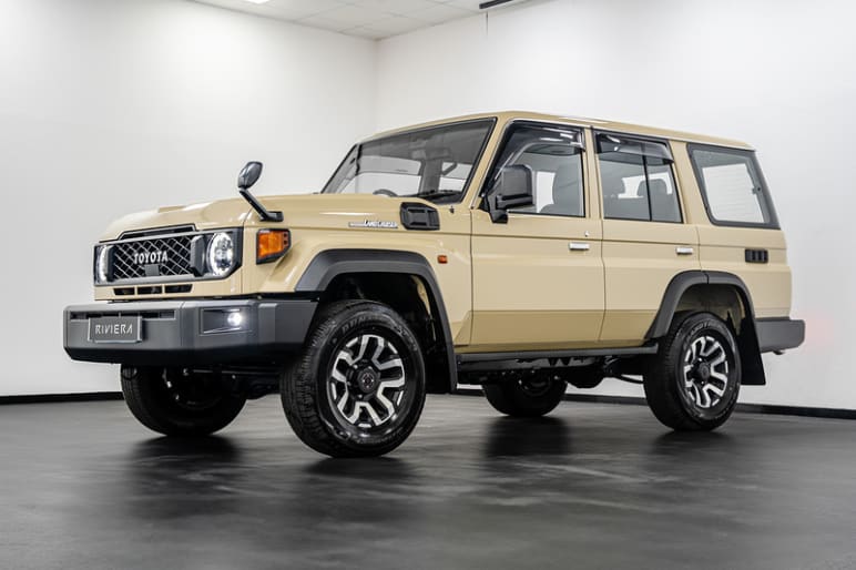 .4X4