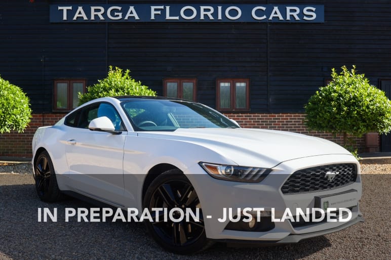 FORD MUSTANG