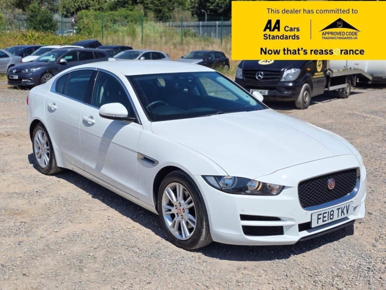 JAGUAR XE