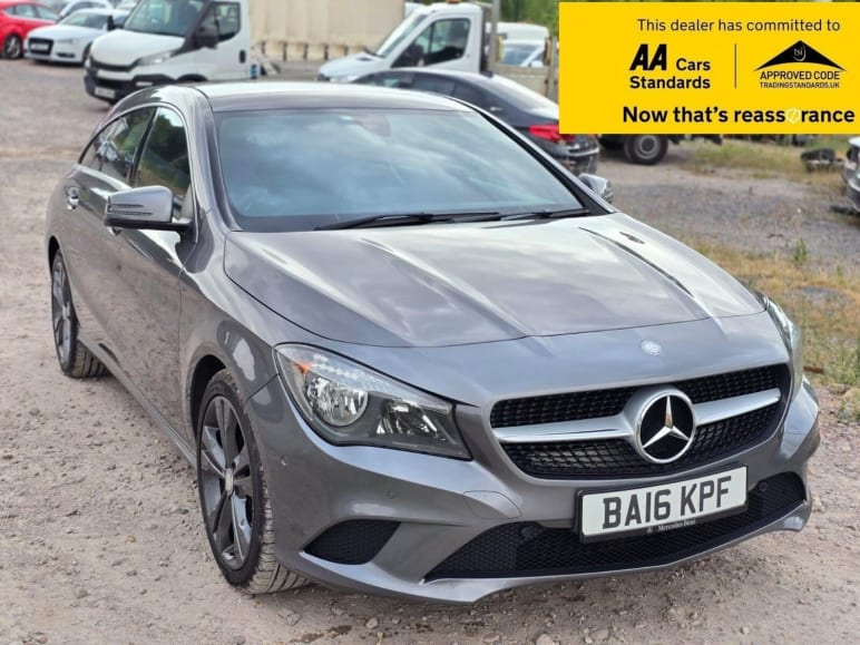 MERCEDES-BENZ CLA