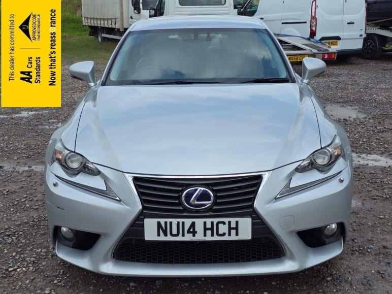 LEXUS IS