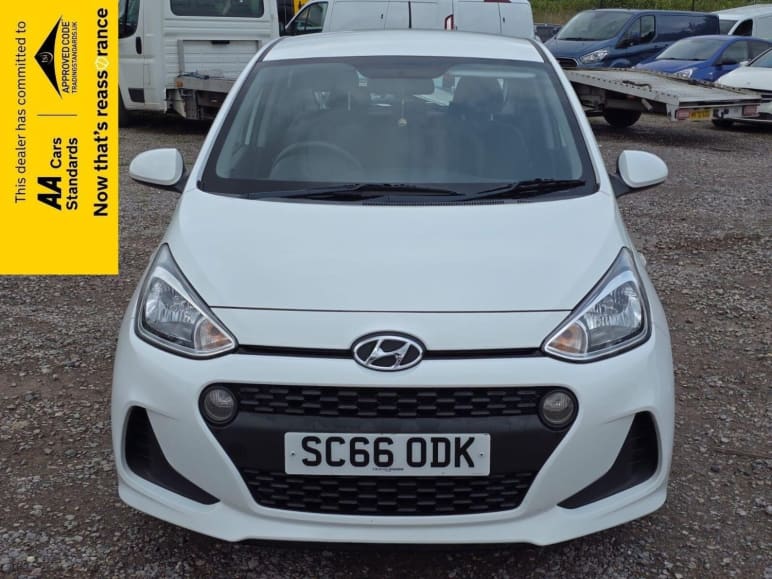 HYUNDAI I10