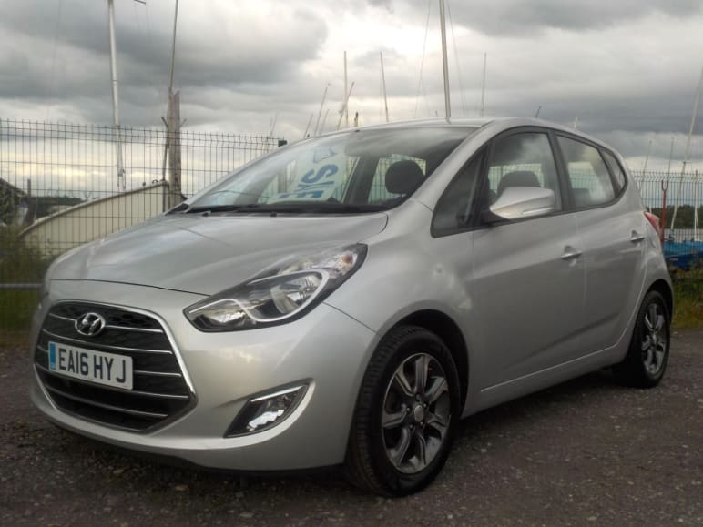 HYUNDAI IX20